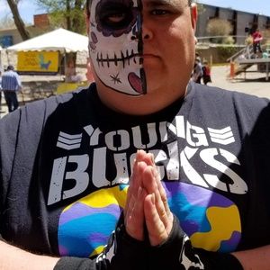 Meet your Posher, Joshua